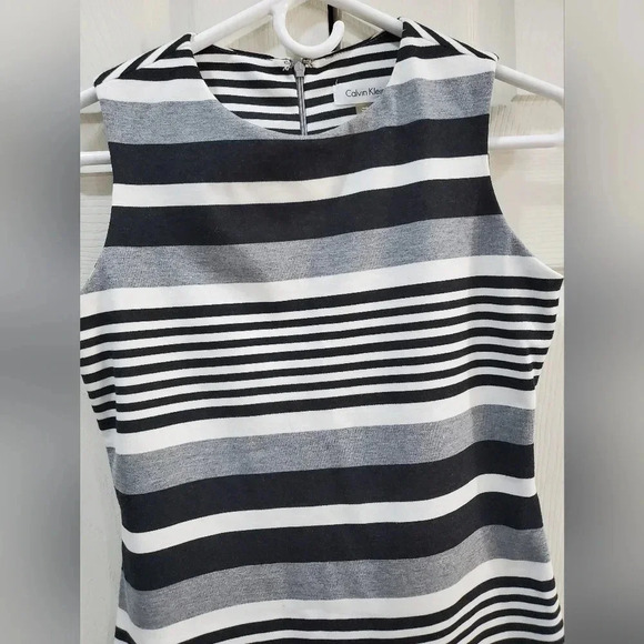 New Calvin Klein‎ Striped Ponte Sheath Dress sz 2 - Picture 4 of 8